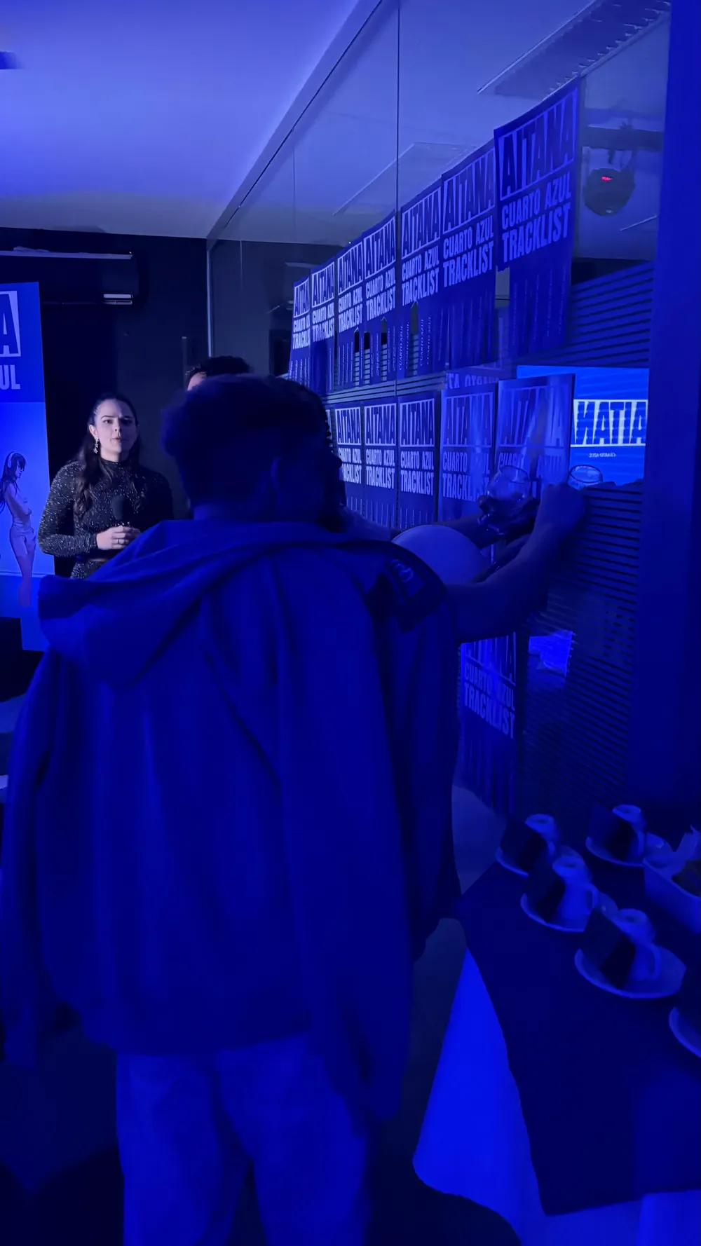 Listening party Cuarto Azul 2